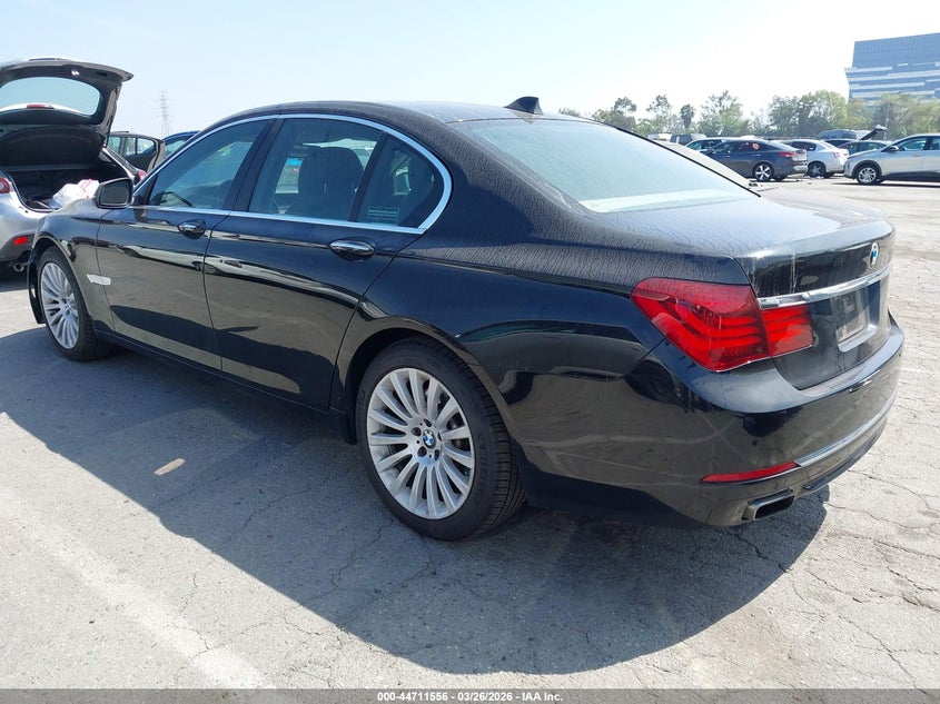 2013 BMW 740I