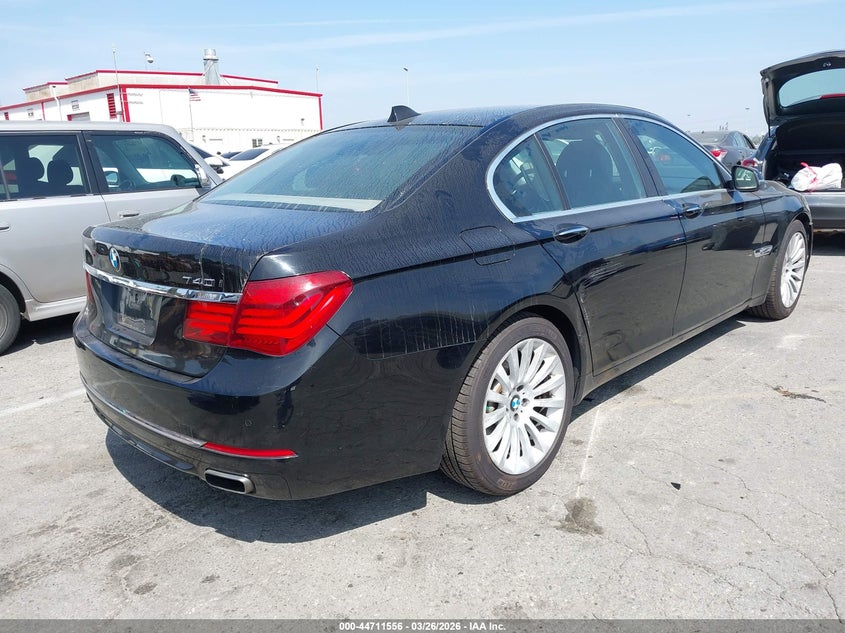 2013 BMW 740I