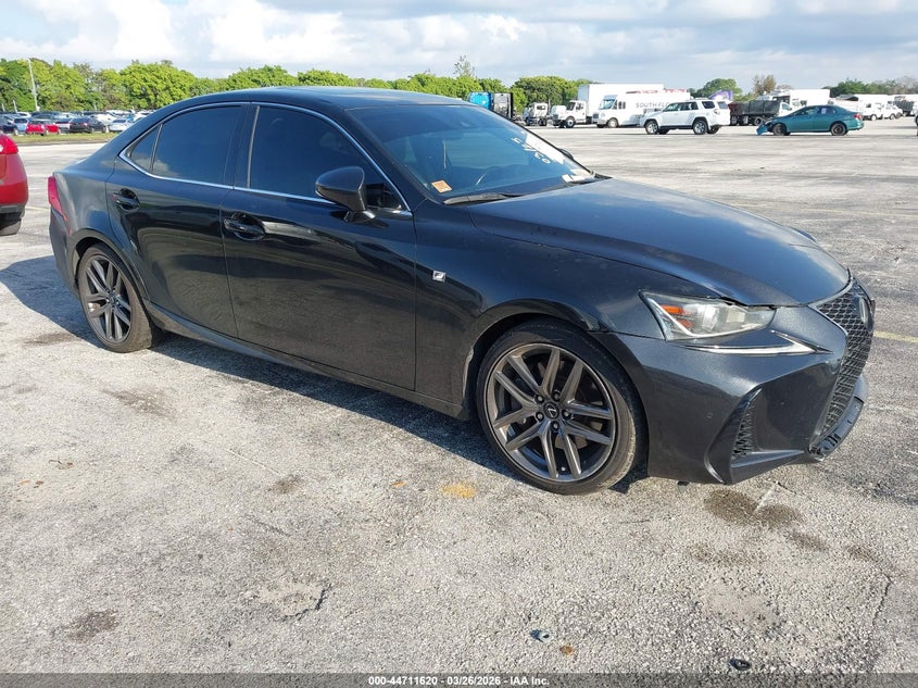 Vin: jthba1d27j5083033, lot: 45208751, lexus is 300 2018 img_1