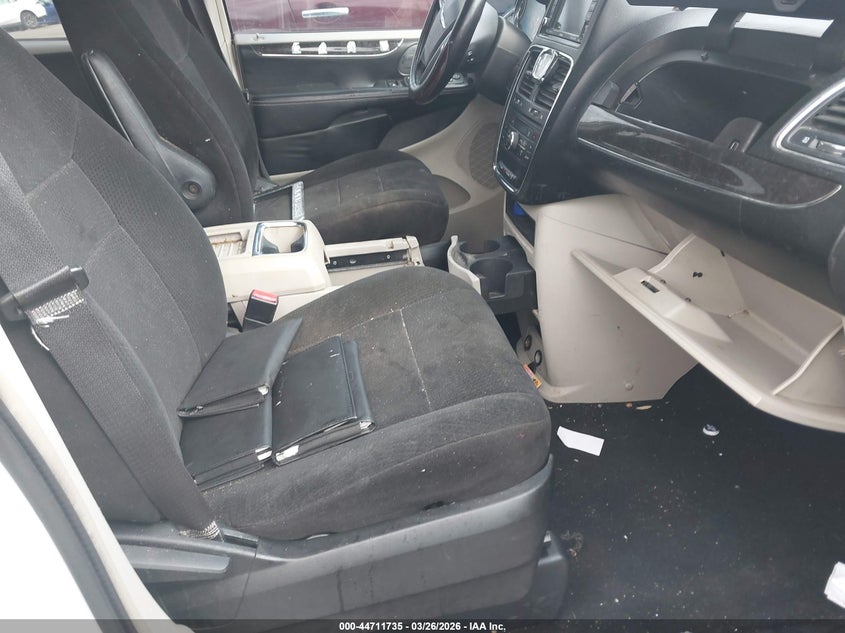 2012 Chrysler Town & Country Touring