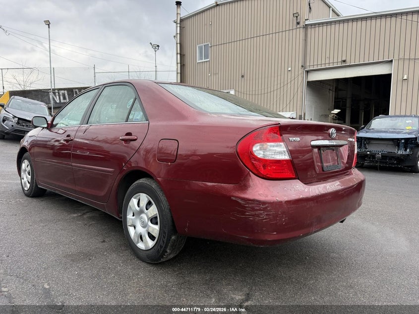 2004 Toyota Camry Le