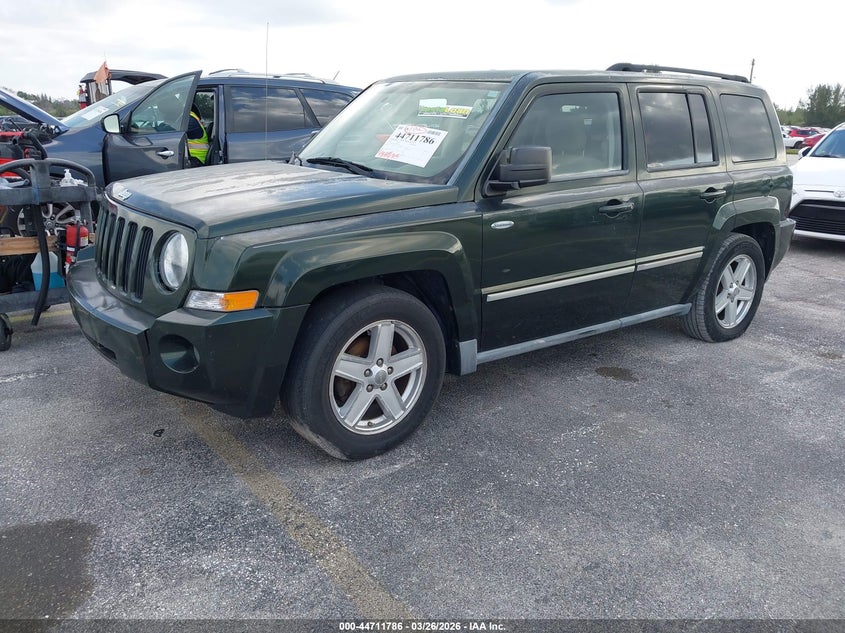 2010 JEEP PATRIOT auction photo 2