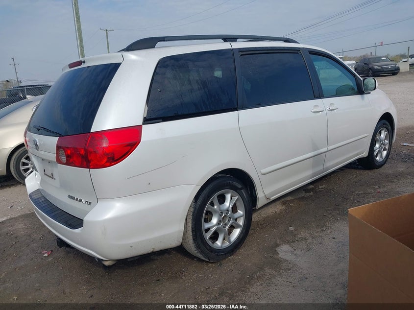 2006 Toyota Sienna Xle