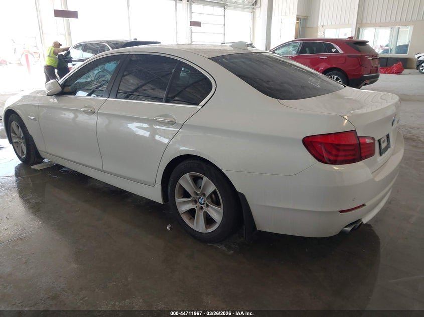 2011 BMW 528I