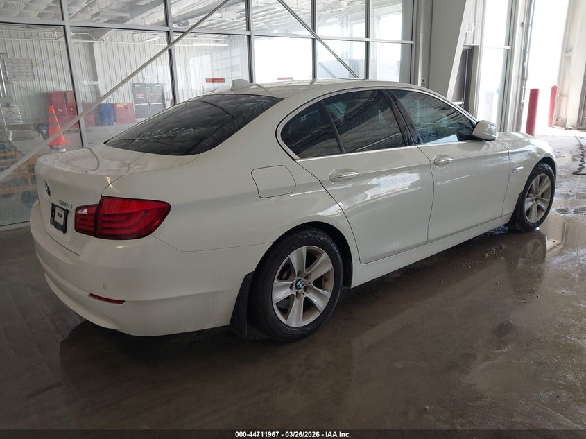 2011 BMW 528I