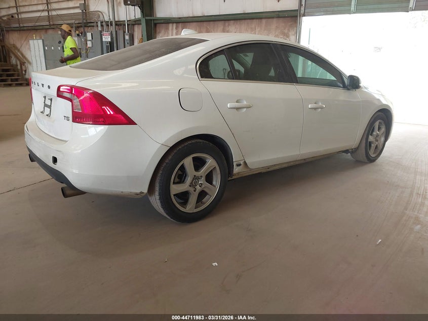 2012 Volvo S60 2.5 T5 white Lot 111044711983 Vin YV1622FS3C2039774