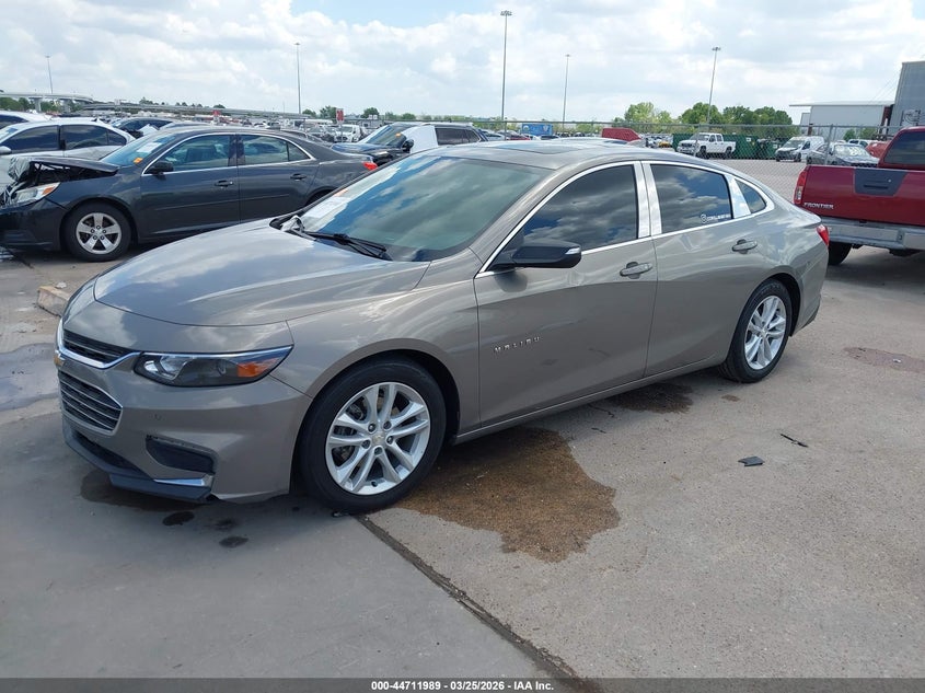 2017 CHEVROLET MALIBU HYBRID auction photo 2
