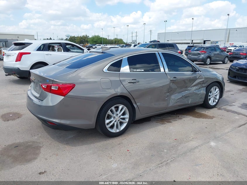 2017 CHEVROLET MALIBU HYBRID auction photo 4