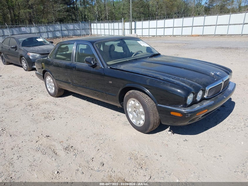 2001 Jaguar Xj8