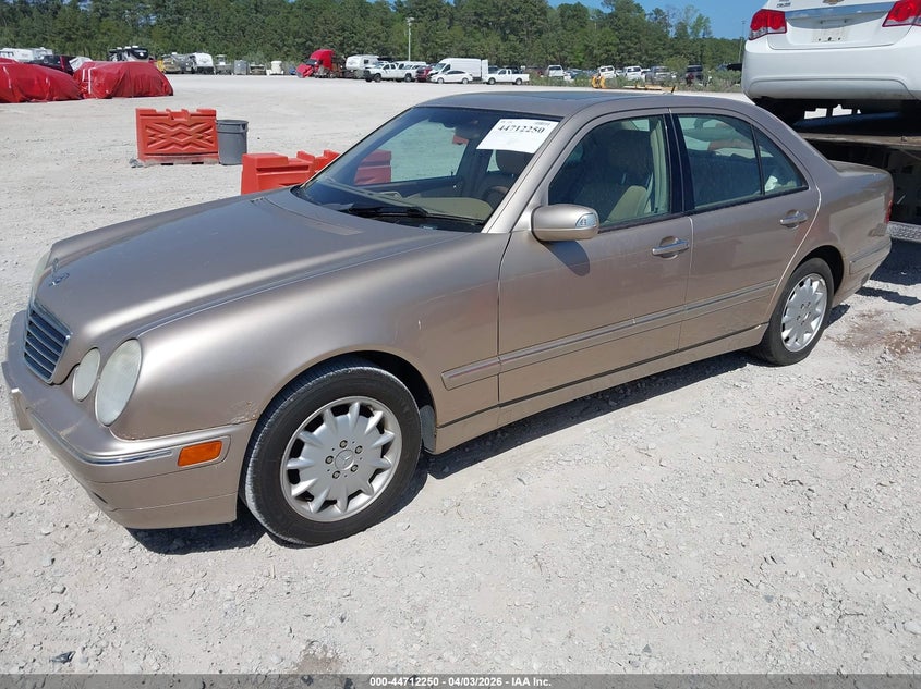 2001 Mercedes-Benz E 320