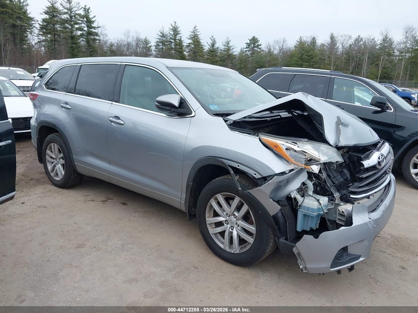 2015 Toyota Highlander Le V6