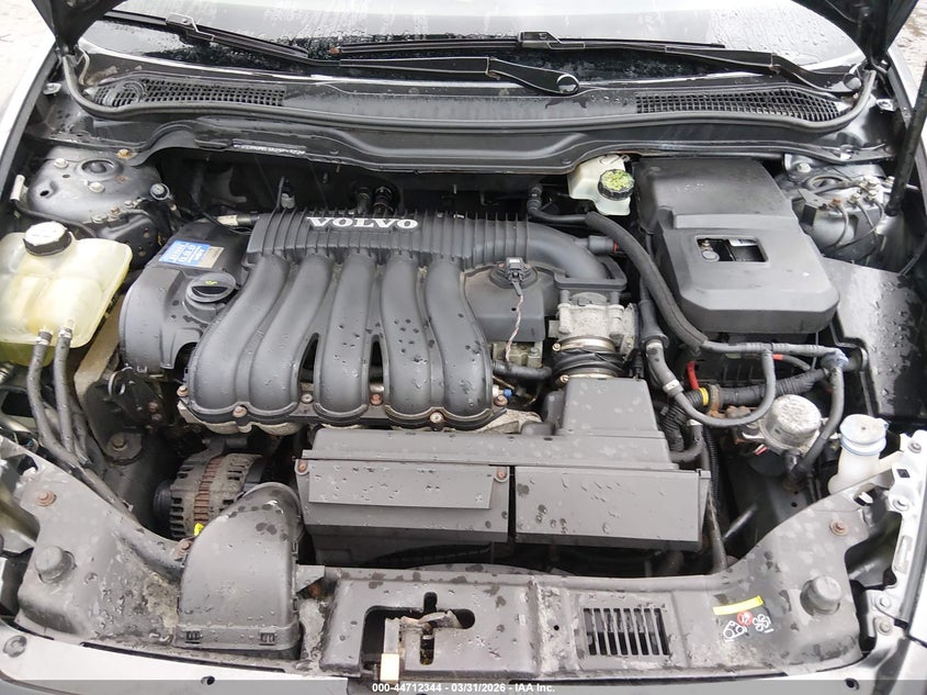 2010 Volvo S40 2.4I VIN: YV1390MS1A2504572 Lot: 44712344