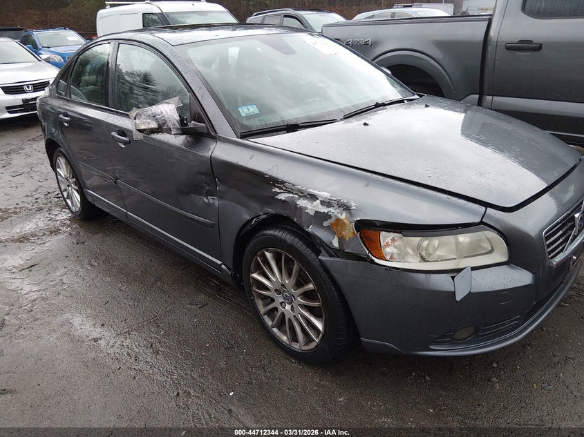 2010 Volvo S40 2.4I VIN: YV1390MS1A2504572 Lot: 44712344