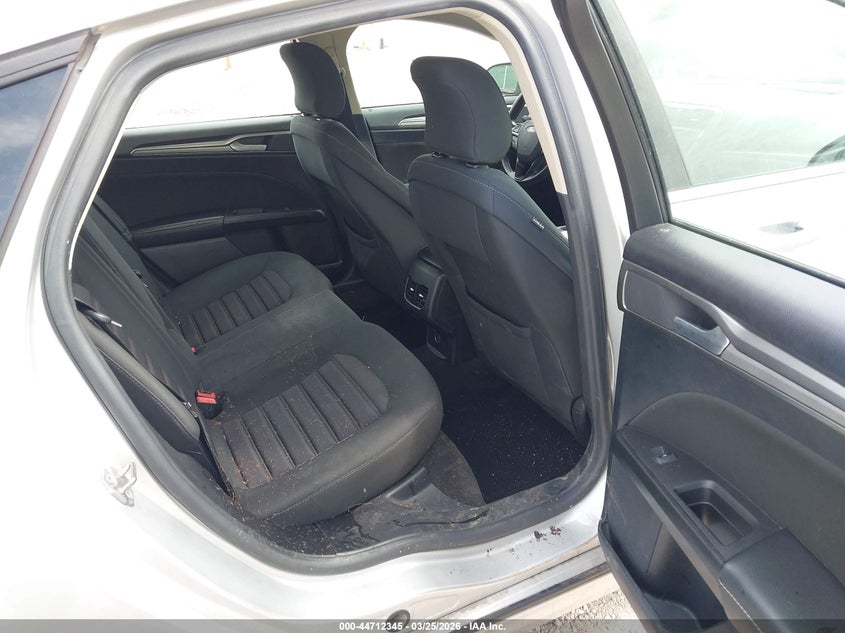 2019 FORD FUSION auction photo 8