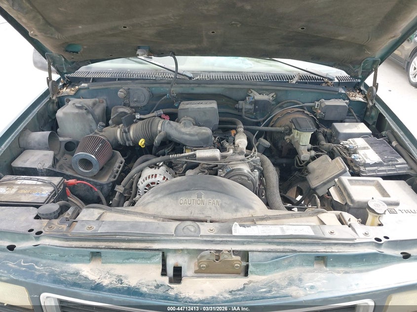 1996 GMC Yukon VIN: 1GKEC13R7TJ730083 Lot: 44712413