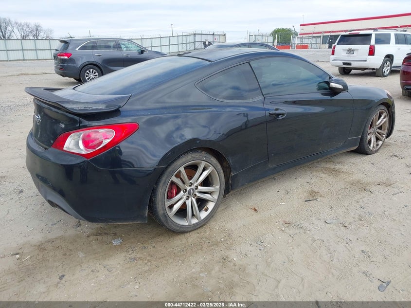 2012 Hyundai Genesis 3.8 Track