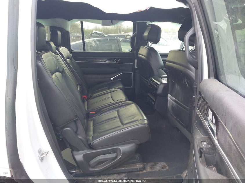 2022 Jeep Wagoneer Series I 4X4 VIN: 1C4SJVAT0NS229463 Lot: 44712444