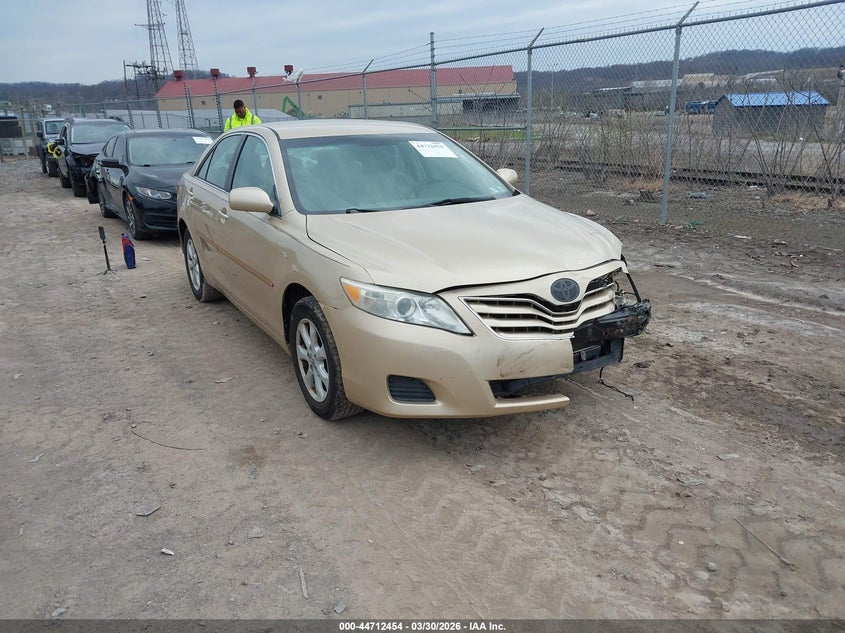 2011 Toyota Camry Le