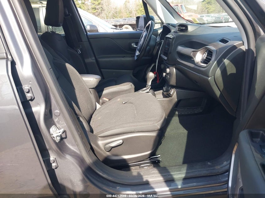 2023 Jeep Renegade Latitude 4X4