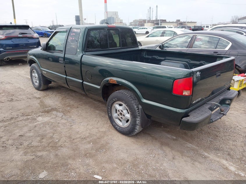 2002 Chevrolet S-10 Ls