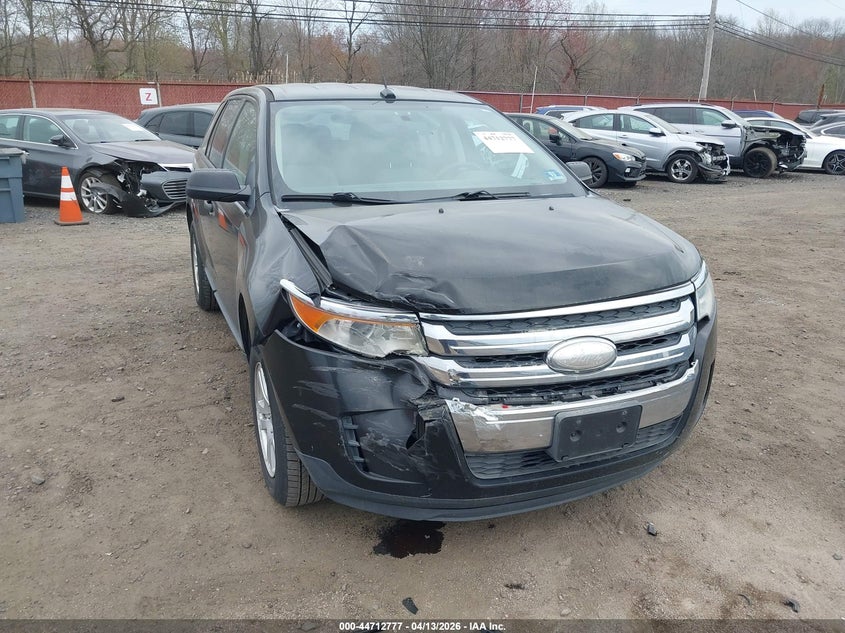 2FMDK3GC9DBA12936 2013 Ford Edge 3.5 Se black