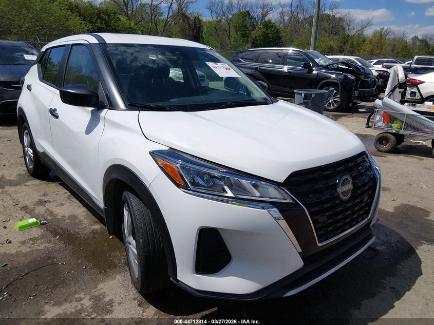 2023 Nissan Kicks S Xtronic Cvt