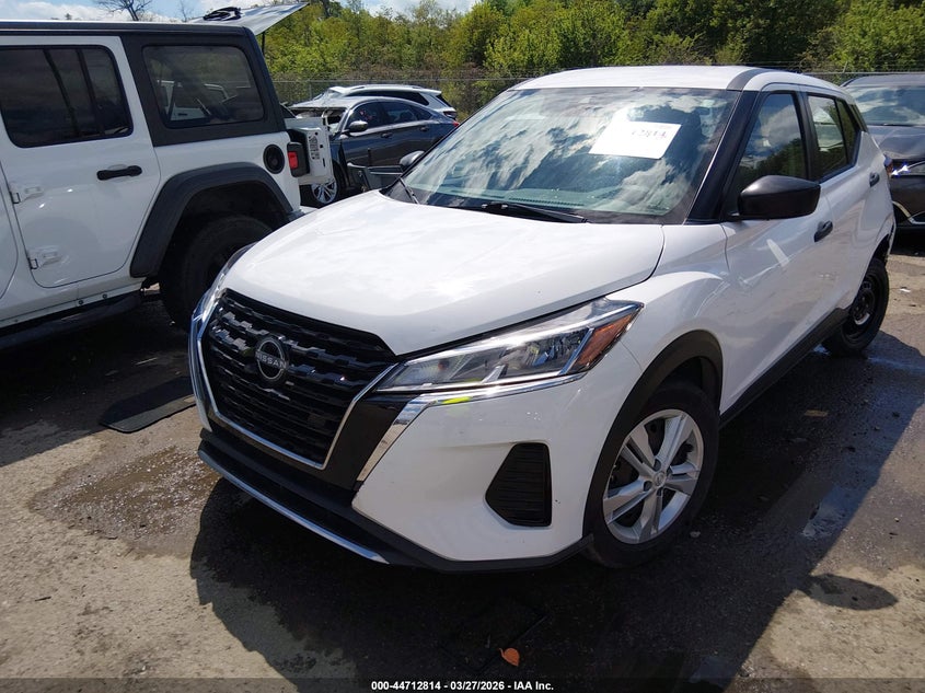 2023 Nissan Kicks S Xtronic Cvt