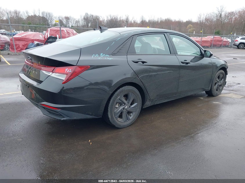 2023 Hyundai Elantra Sel
