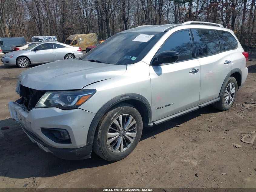 2019 Nissan Pathfinder Sv