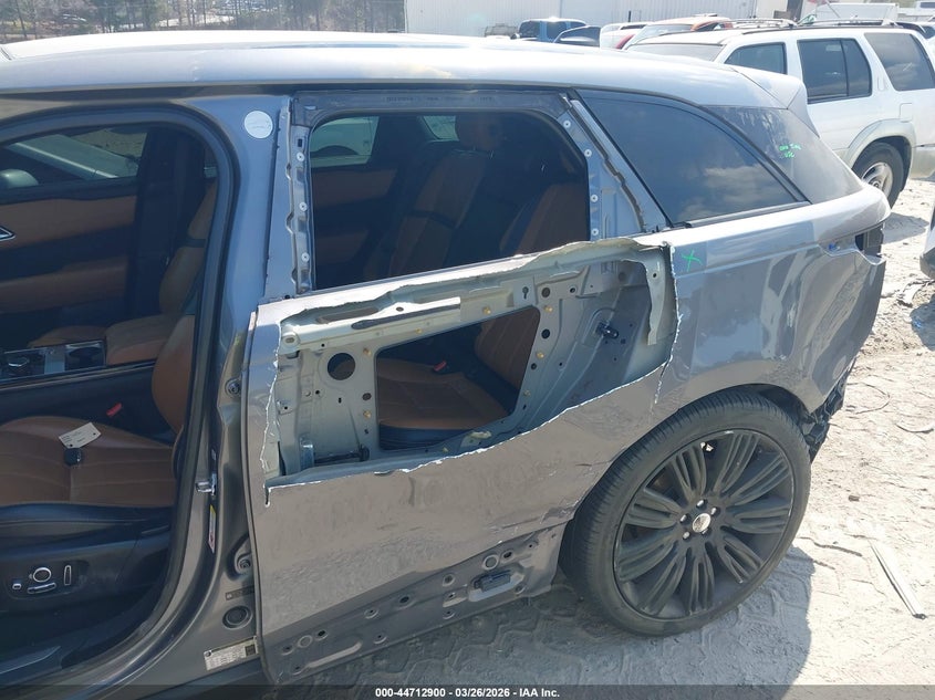 2019 Land Rover Range Rover Velar P250 R-Dynamic Se VIN: SALYL2EX4KA785253 Lot: 44712900