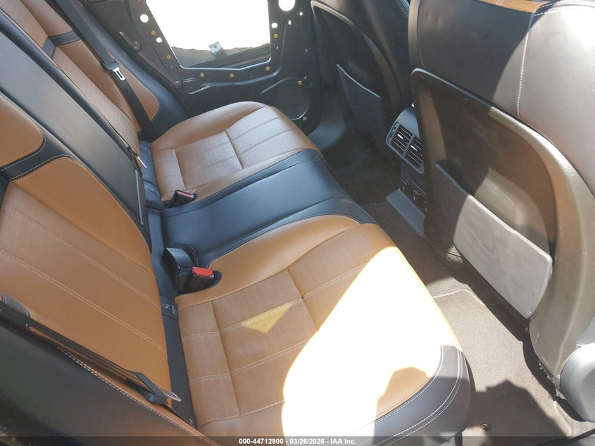 2019 Land Rover Range Rover Velar P250 R-Dynamic Se VIN: SALYL2EX4KA785253 Lot: 44712900