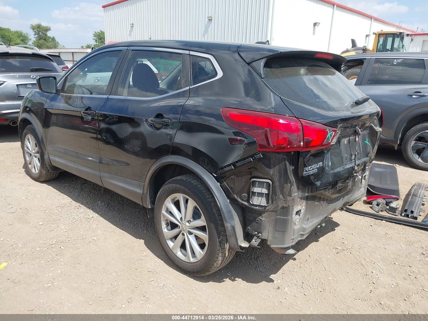 2017 Nissan Rogue Sport S