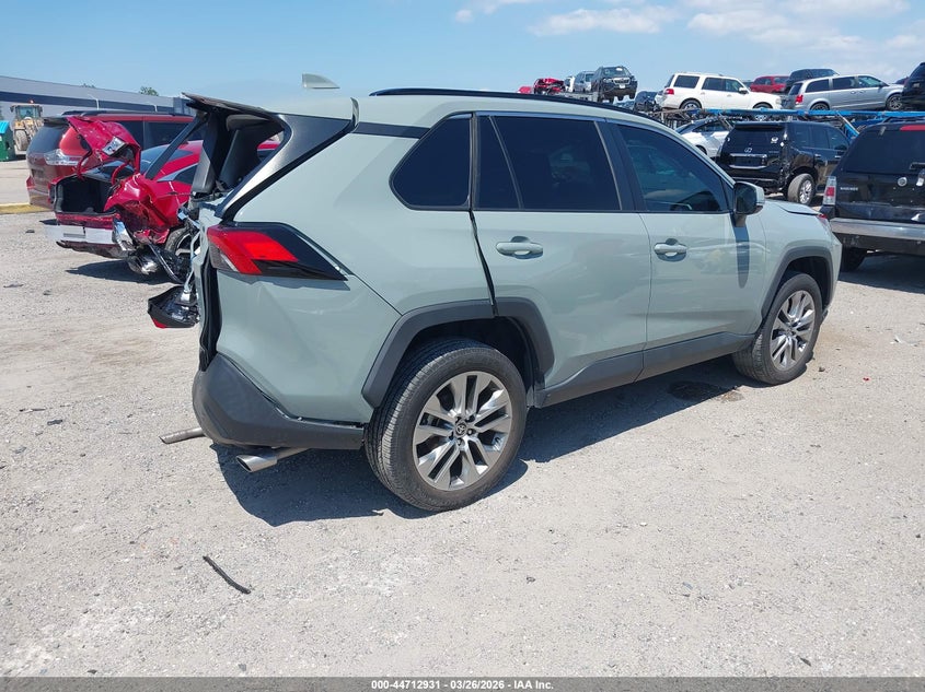2022 Toyota Rav4 Xle Premium
