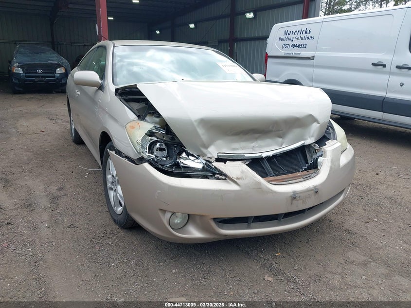 2004 Toyota Camry Solara Se