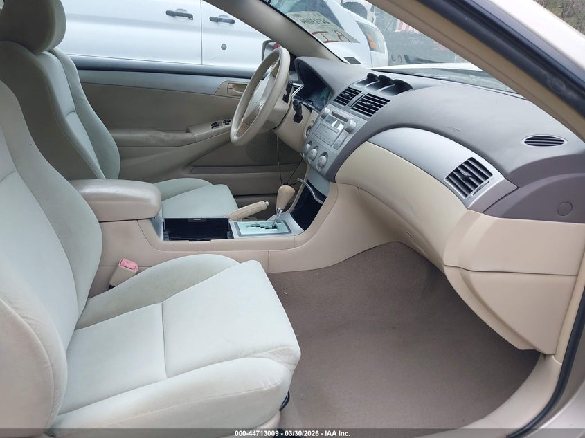 2004 Toyota Camry Solara Se