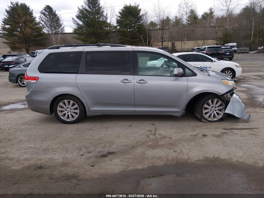 2013 TOYOTA SIENNA VAN 3.5L V-6 DOHC, VVT, 266HP