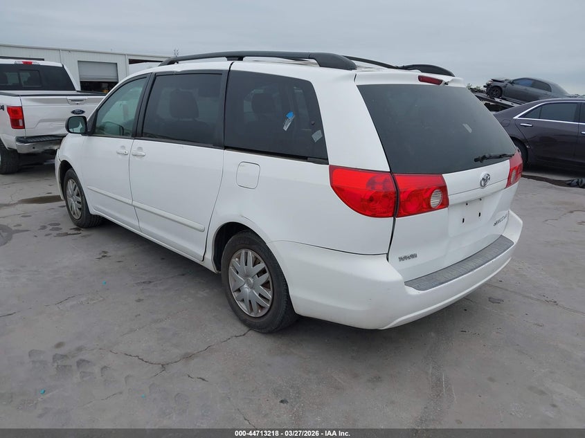 2006 Toyota Sienna Le