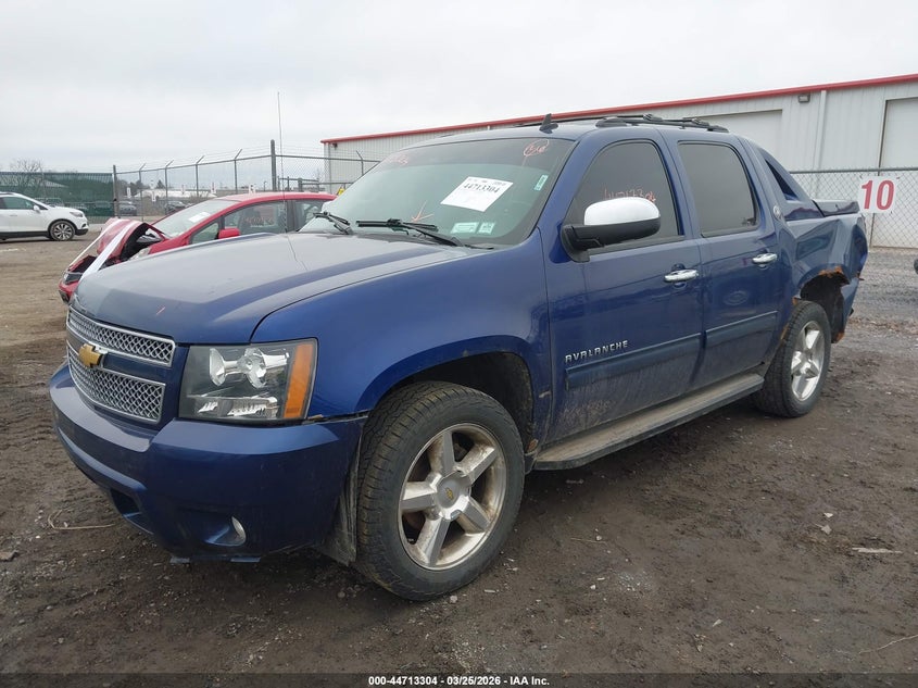 2013 Chevrolet Avalanche Ls