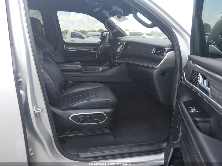 2022 Jeep Wagoneer Series Iii 4X4 VIN: 1C4SJVDT1NS211596 Lot: 44713415