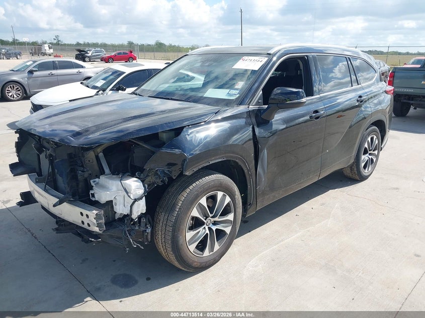 2021 Toyota Highlander Xle