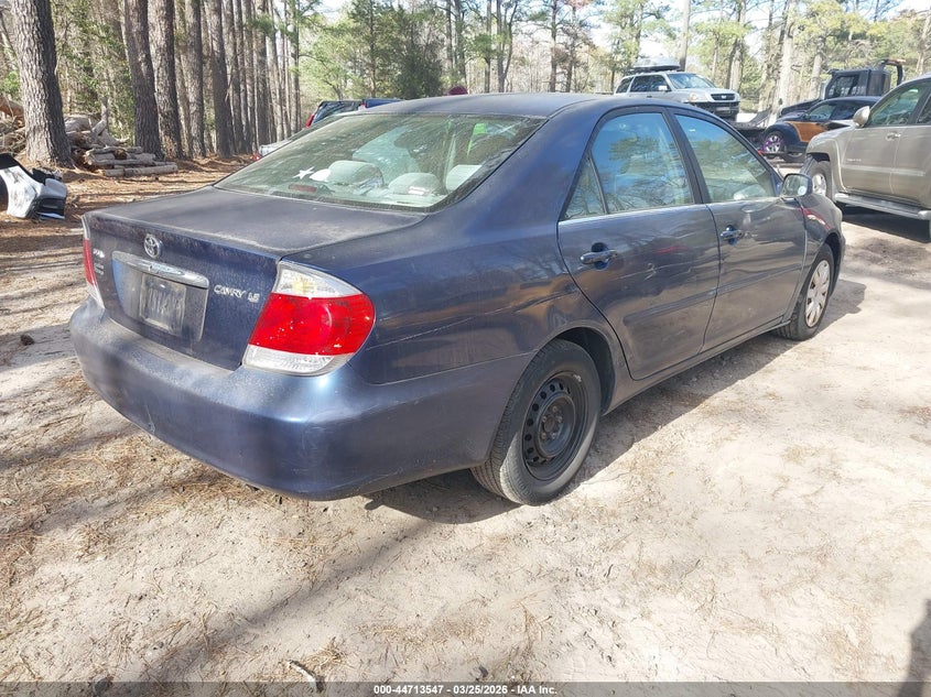 2005 Toyota Camry Le
