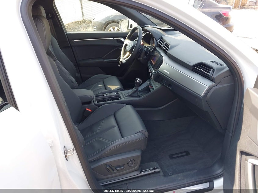 2025 Audi Q3 Premium 45 Tfsi S Line Quattro Tiptronic