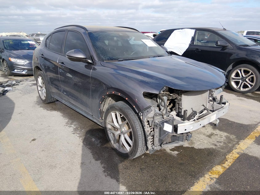 2018 ALFA ROMEO STELVIO TI SPORT AWD