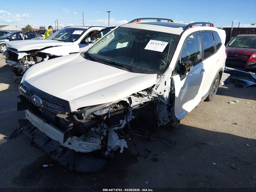 2022 Subaru Forester Sport JF2SKAJC5NH506967 photo 1