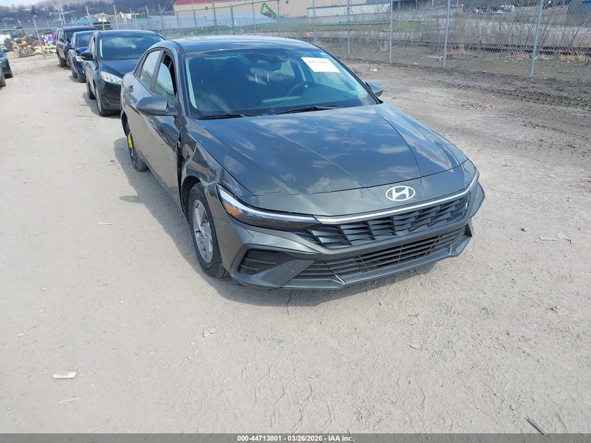 2025 Hyundai Elantra Se