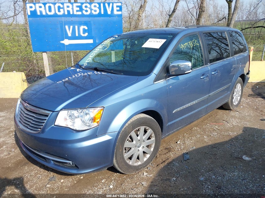 2012 Chrysler Town & Country Touring-L