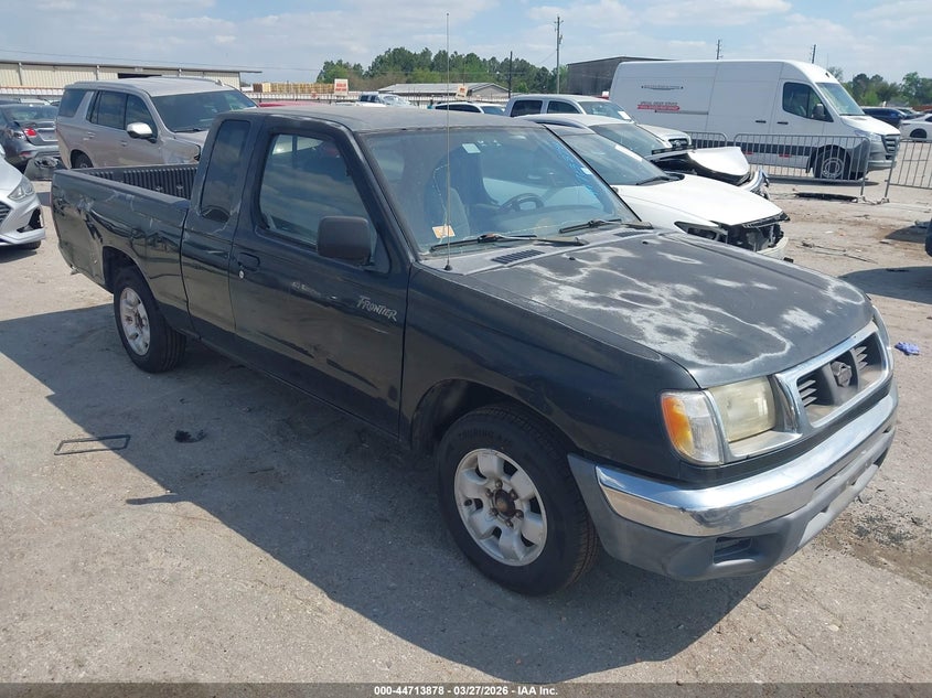 2000 Nissan Frontier Xe