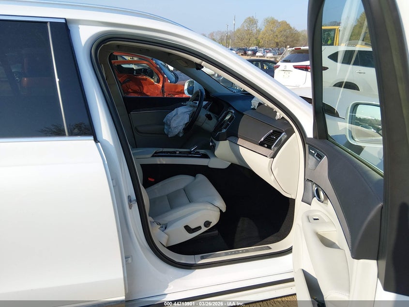 2023 Volvo Xc90 B6 Ultimate 6-Seater