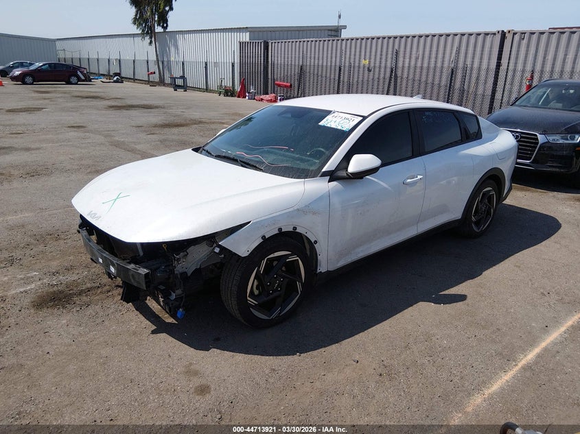 3KPFU4DE1SE002359 2025 KIA K4 EX photo 1