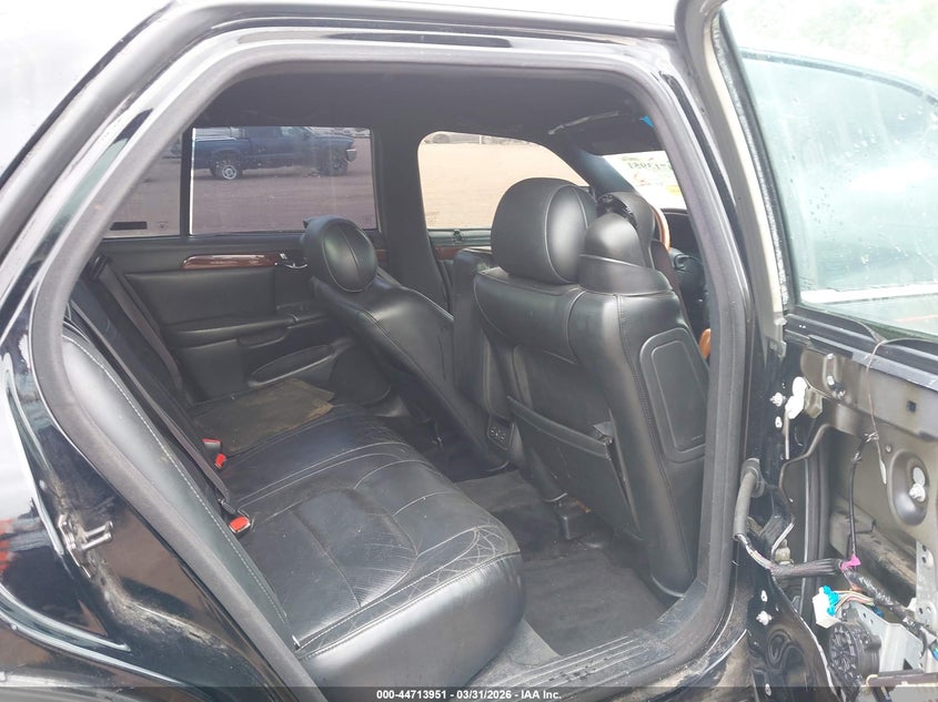 2002 Cadillac Deville Dts VIN: 1G6KF57992U272084 Lot: 44713951